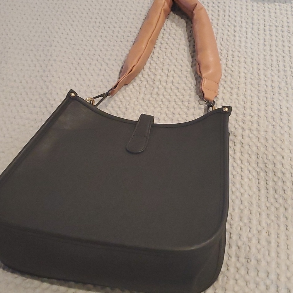 Threaded Pear Handbag (38) View 4
